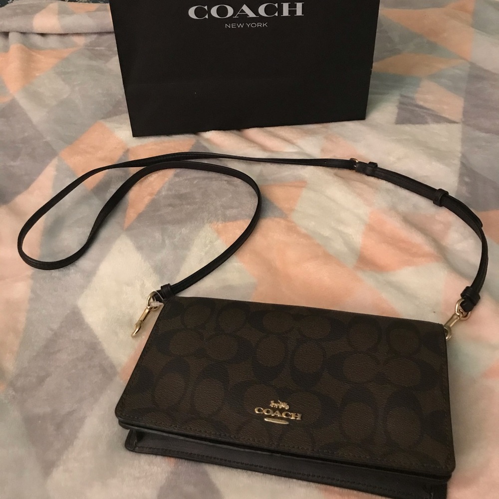 Coach signature crossbody purse